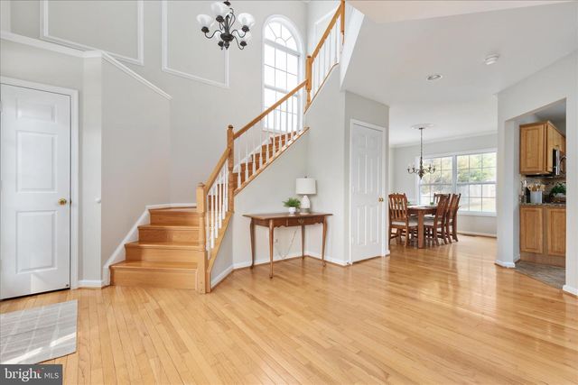 9231 GLEN MEADOW LN, Bristow, VA 20136