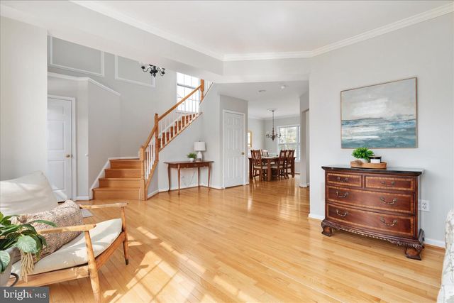 9231 GLEN MEADOW LN, Bristow, VA 20136