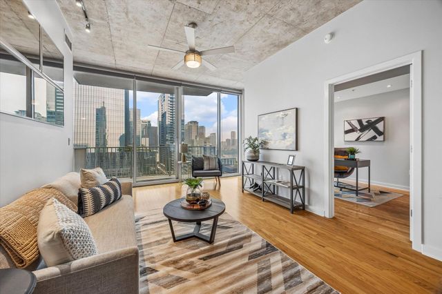 360 Nueces ST 2005, Austin, TX 78701