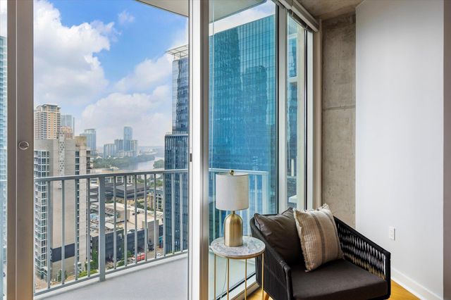 360 Nueces ST 2005, Austin, TX 78701