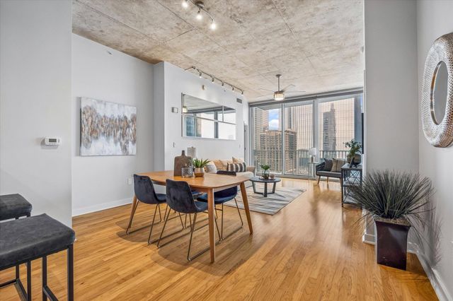 360 Nueces ST 2005, Austin, TX 78701