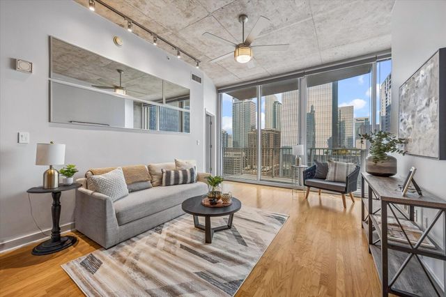 360 Nueces ST 2005, Austin, TX 78701