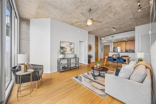 360 Nueces ST 2005, Austin, TX 78701