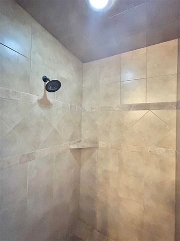 5060 NE Viking, Lawton, OK 73501
