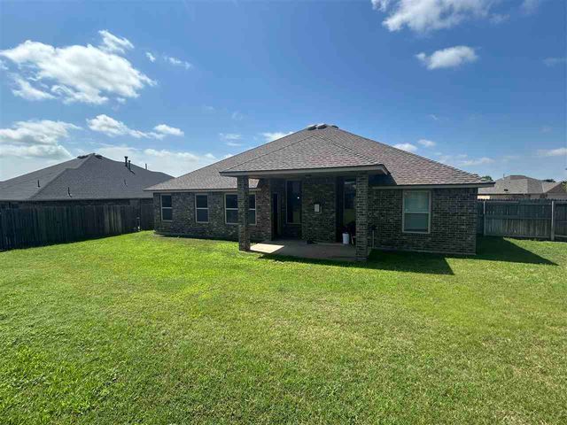 5060 NE Viking, Lawton, OK 73501