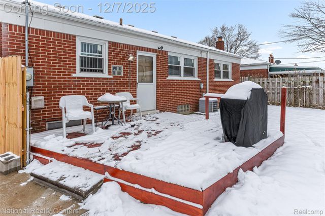 30140 Rush Street, Garden City, MI 48135