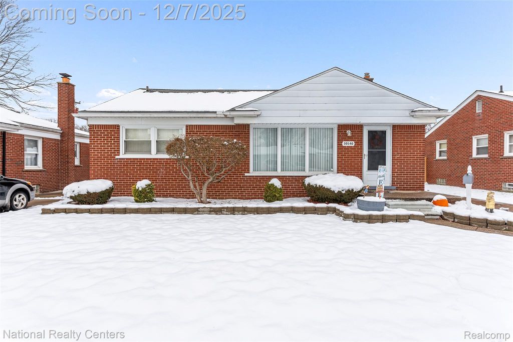 30140 Rush Street, Garden City, MI 48135