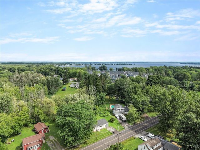 6449 Lakeshore Road, Cicero, NY 13039