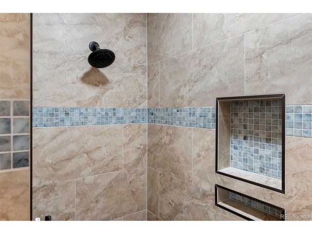 8571 W 71st Cir, Arvada, CO 80004