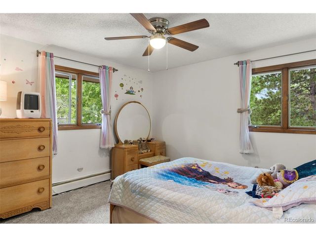 8571 W 71st Cir, Arvada, CO 80004