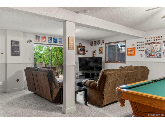 8571 W 71st Cir, Arvada, CO 80004