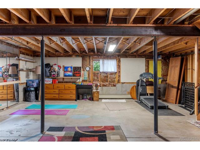 8571 W 71st Cir, Arvada, CO 80004