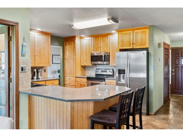 8571 W 71st Cir, Arvada, CO 80004