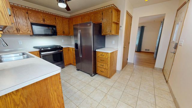 1476 64th Avenue NE, Fridley, MN 55432