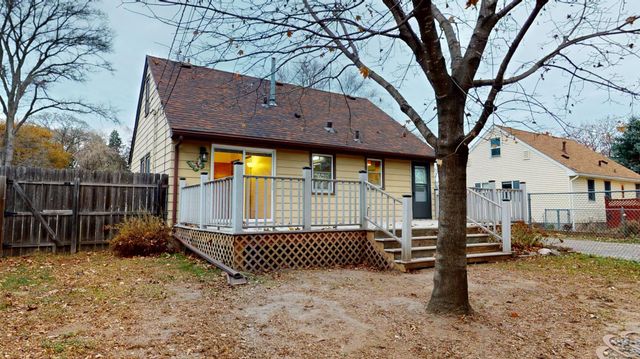 1476 64th Avenue NE, Fridley, MN 55432