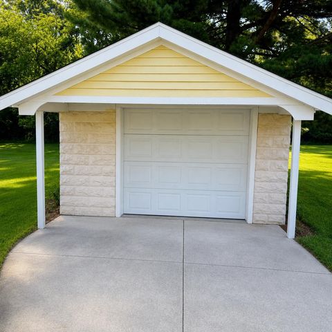 206 Cambridge Street, Bay City, MI 48708