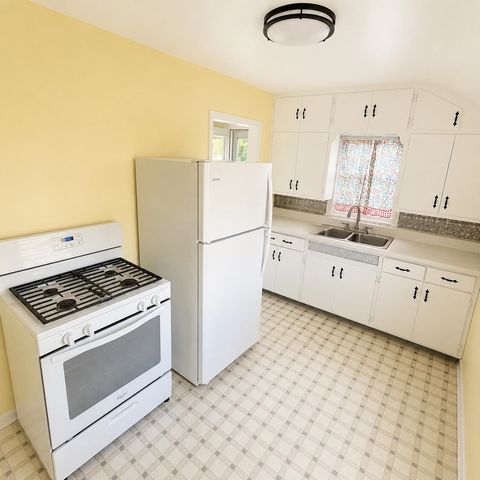 206 Cambridge Street, Bay City, MI 48708