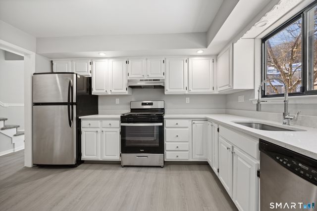 35 Brockton Court 35, Beacon Falls, CT 06403