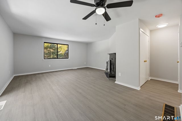 35 Brockton Court 35, Beacon Falls, CT 06403