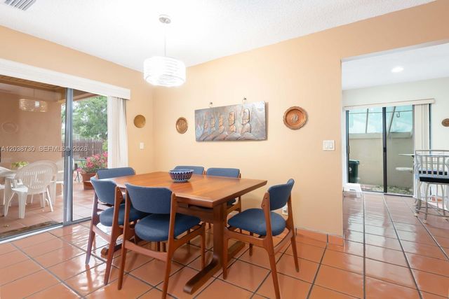 6320 NW 173rd St, Hialeah, FL 33015