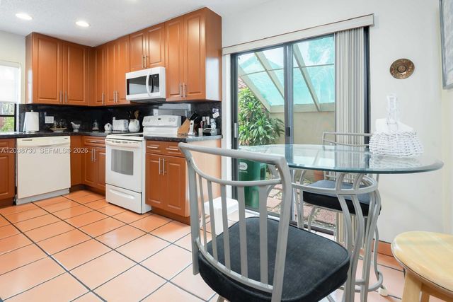 6320 NW 173rd St, Hialeah, FL 33015