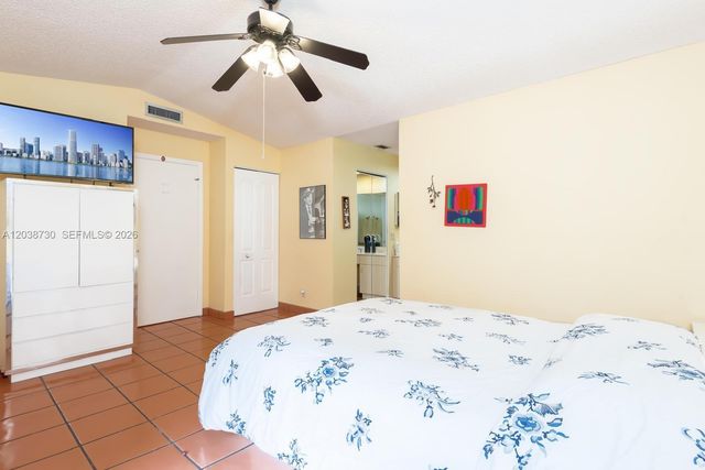 6320 NW 173rd St, Hialeah, FL 33015