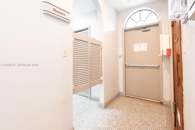 6320 NW 173rd St, Hialeah, FL 33015