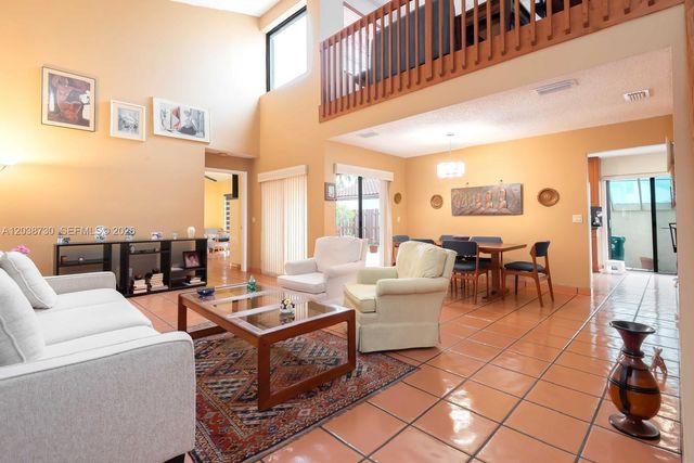 6320 NW 173rd St, Hialeah, FL 33015