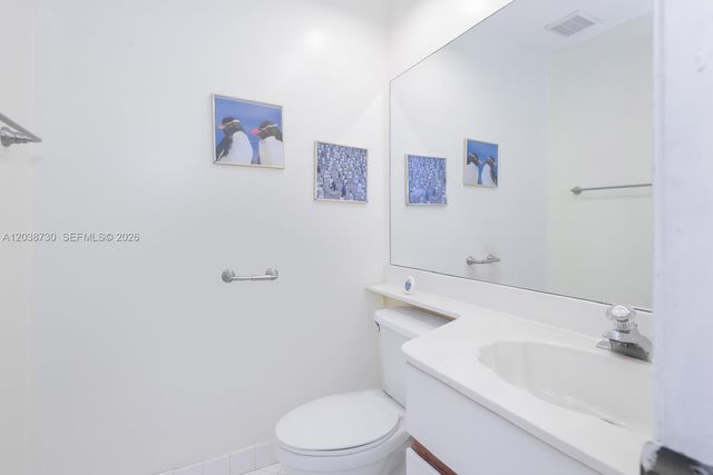 6320 NW 173rd St, Hialeah, FL 33015