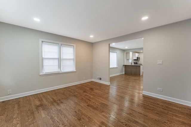 566 Hirsch Avenue, Calumet City, IL 60409