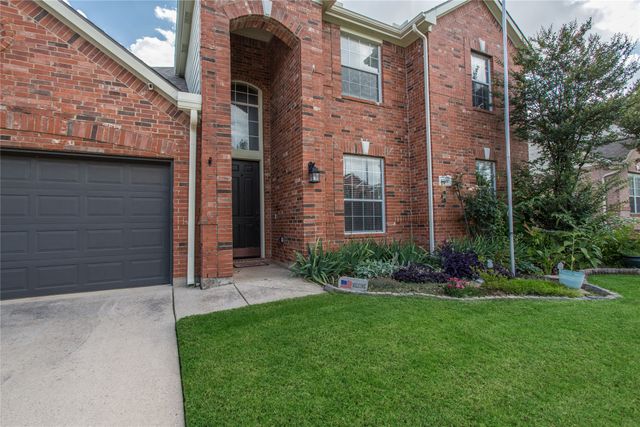 5216 Copper Creek Drive, Fort Worth, TX 76244