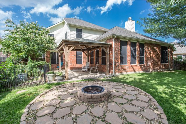 5216 Copper Creek Drive, Fort Worth, TX 76244