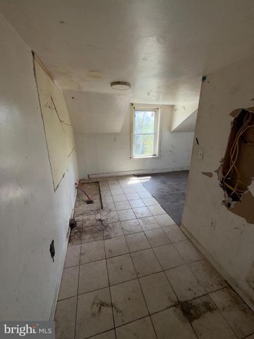 7214 GREENWAY AVENUE, Philadelphia, PA 19142