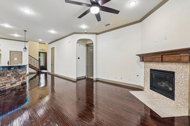 8421 La Fontaine Drive, North Richland Hills, TX 76182