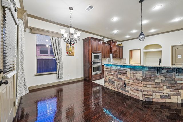 8421 La Fontaine Drive, North Richland Hills, TX 76182