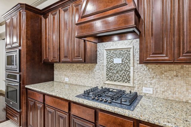 8421 La Fontaine Drive, North Richland Hills, TX 76182