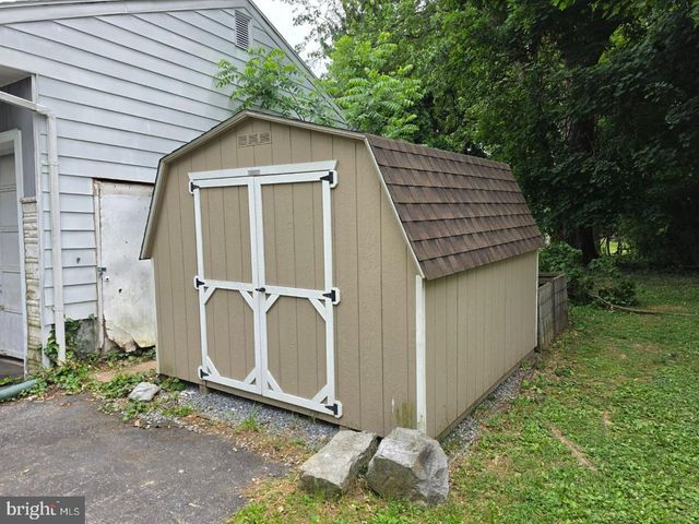 6309 PINE ST, Harrisburg, PA 17112
