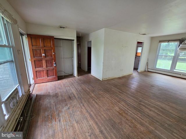 6309 PINE ST, Harrisburg, PA 17112