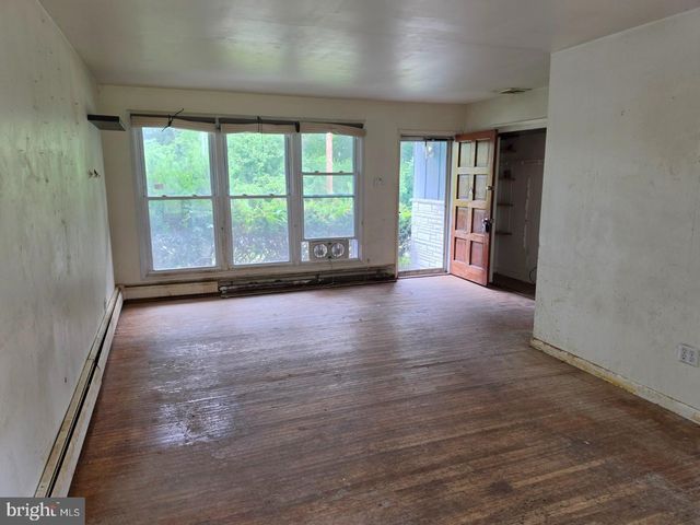 6309 PINE ST, Harrisburg, PA 17112