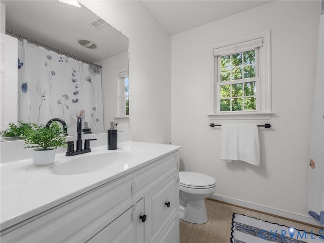 103 N Macon Ter, Ashland, VA 23005