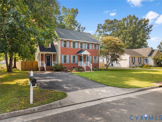 103 N Macon Ter, Ashland, VA 23005