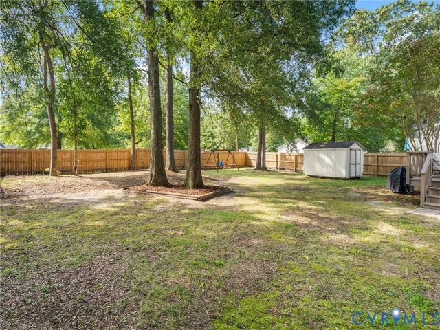 103 N Macon Ter, Ashland, VA 23005