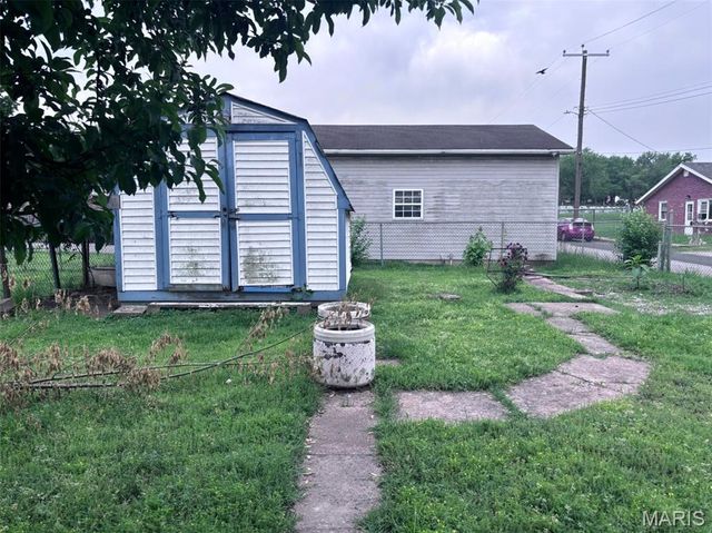 200 E Ripa Avenue, St Louis, MO 63125