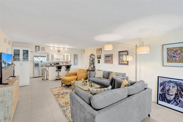 5005 Collins Ave 608, Miami Beach, FL 33140