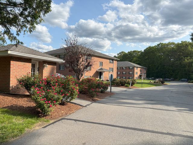 52 Leonard Road 52, Boxborough, MA 01719