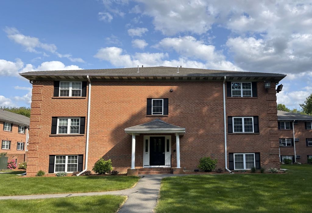 52 Leonard Road 52, Boxborough, MA 01719