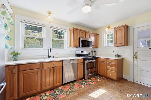 61 Robbins Road, Berlin, CT 06037