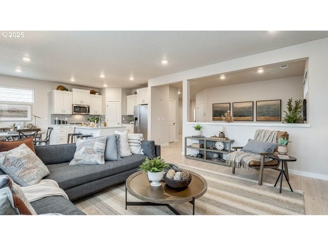 3506 Sw Battaglia Ave, Gresham, OR 97080