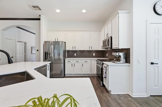 35 S Ashley Green, The Woodlands, TX 77382