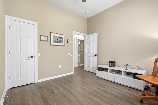 35 S Ashley Green, The Woodlands, TX 77382